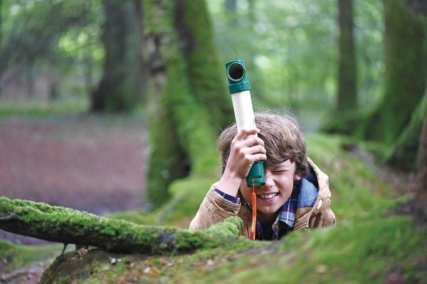Hape Outdoor Adventure Collection Hide-and-Seek Periscope, Green - Image 3