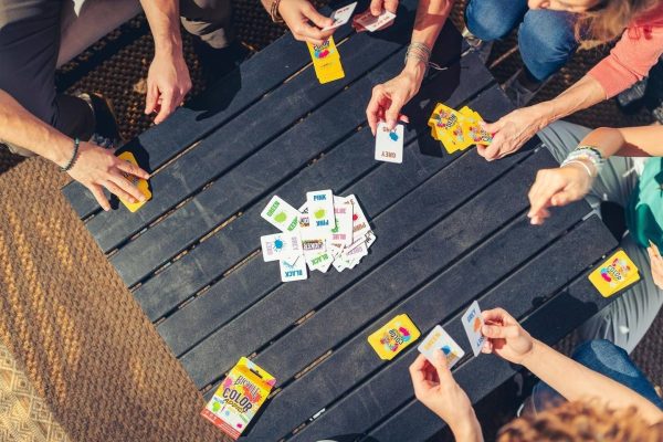 Bicycle Color Addict Matching Family Card Game, Up to 6 Players (Ages 7 and Up), Yellow - Image 3