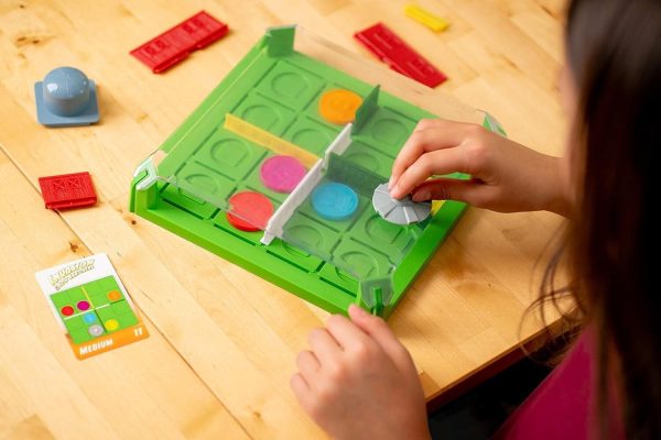 ThinkFun: Invasion of the Cow Snatchers - Mooove the Magnets Logic Game - Age 6+ - Image 22
