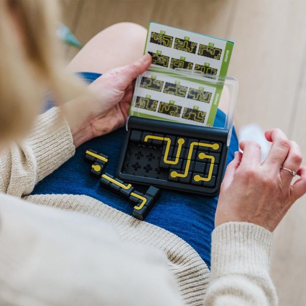 SmartGames IQ Circuit Portable Travel Game with 120 Challenges for Ages 8-Adult - Image 6
