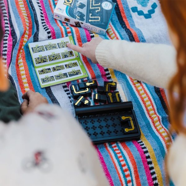 SmartGames IQ Circuit Portable Travel Game with 120 Challenges for Ages 8-Adult - Image 8