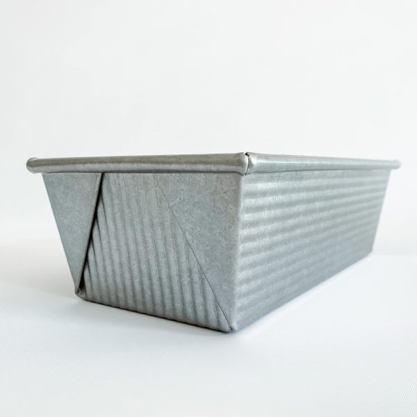 USA Pans 9 x 5 x 2.75-Inch Loaf Pan, Aluminized Steel with Americoat - Image 2